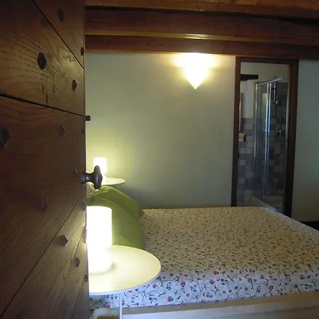 Rosbed & Breakfast 3*